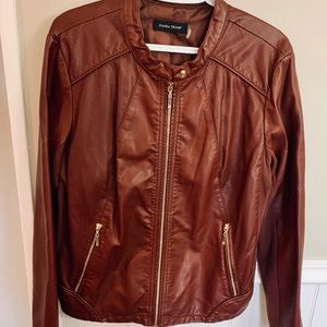 .  Gld zipper,  knit rib underarm 24”Lx18”W